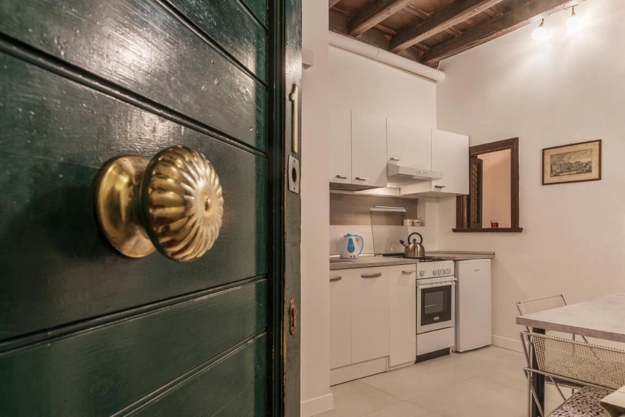 Fori Imperiali Elegant Apartment Róma Kültér fotó